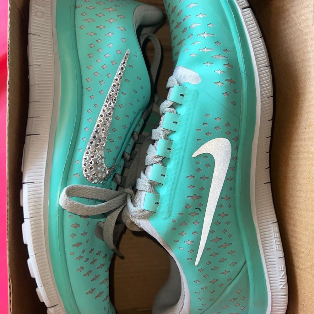 Nike custom bling size 7